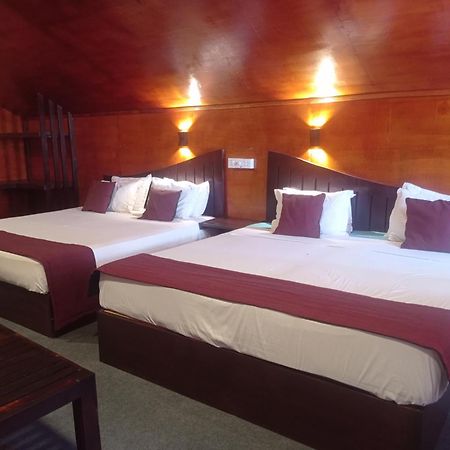 Golden Beach Cottages Trincomalee Exterior foto