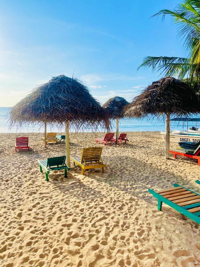 Golden Beach Cottages Trincomalee Exterior foto
