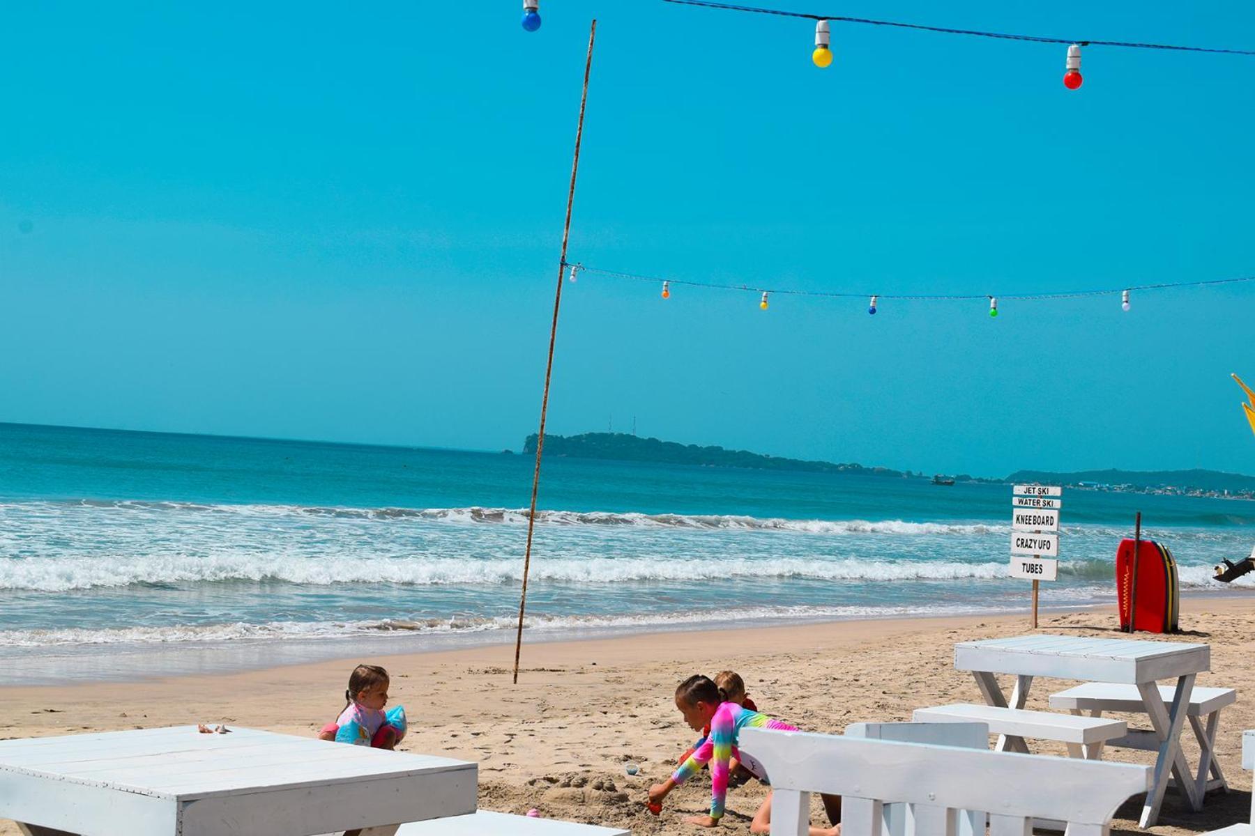Golden Beach Cottages Trincomalee Exterior foto