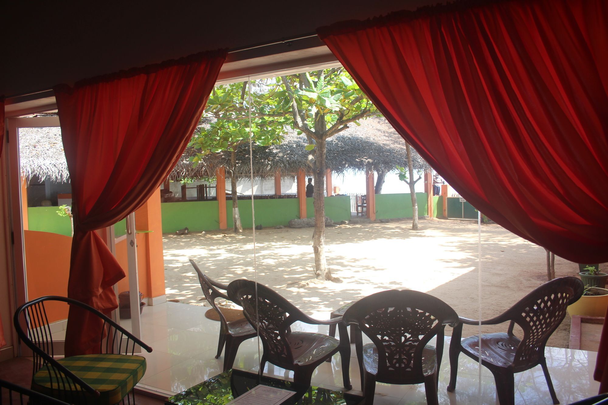 Golden Beach Cottages Trincomalee Exterior foto